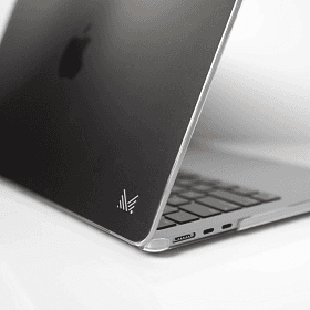 Чехол-накладка 13″ Monocozzi LUCID SLIM, прозрачный - 1